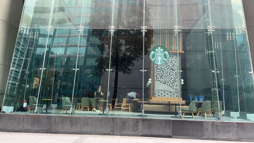 Starbucks IRUV Coating Application - Exterior